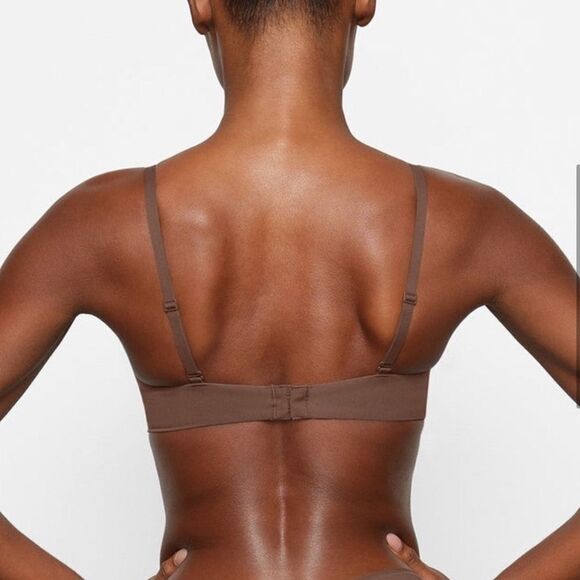 NWT SKIMS Underwire Fits Everybody T-Shirt Bra In Oxide Brown - Picture 3 of 9